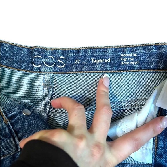 COS Tapered High Waisted Jeans Ankle Length Size 27 Medium Wash Button Fly - Picture 5 of 11